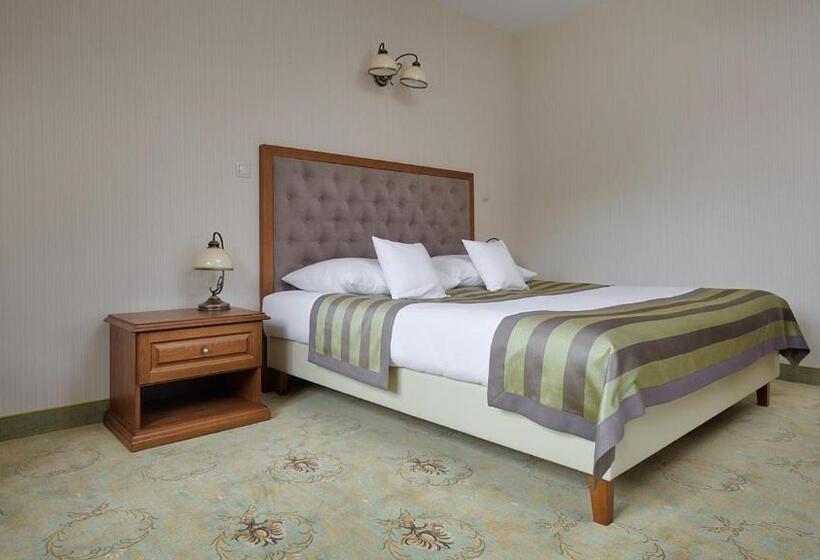 Апартаменты 1 Спальня, Pałac Poledno