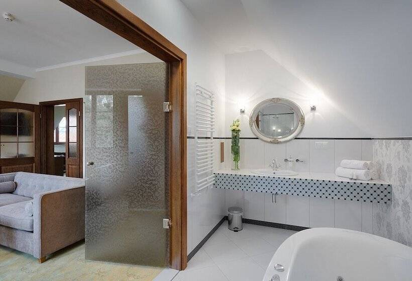 Апартаменты 1 Спальня, Pałac Poledno