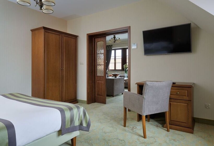 Апартаменты 1 Спальня, Pałac Poledno