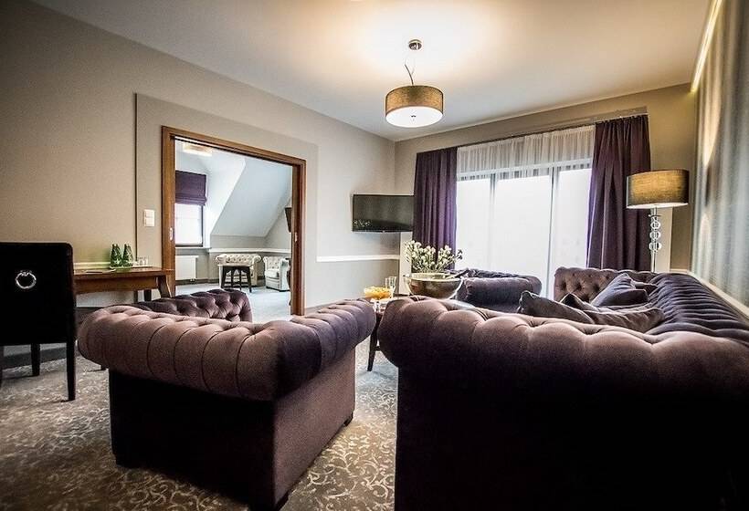 Апартаменты 1 Спальня, Pałac Poledno