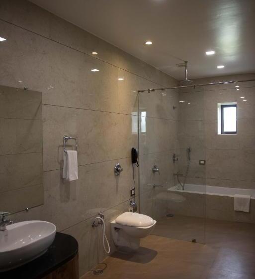 Люкс Вид на Сад, Sun Hotel And Resort, Mount Abu