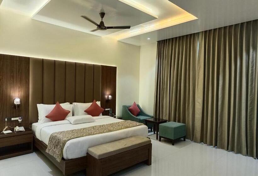 غرفة قياسية مطلّة علي الحديقة, Sun Hotel And Resort, Mount Abu