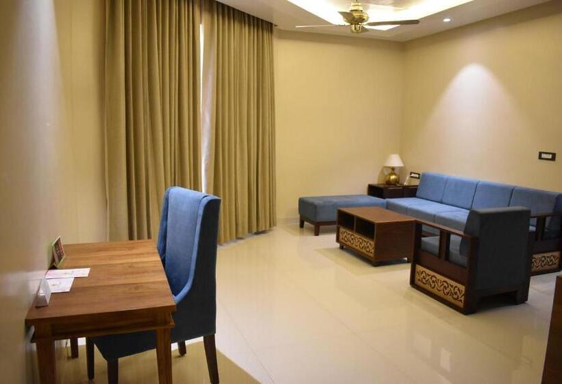 غرفة قياسية مطلّة علي الحديقة, Sun Hotel And Resort, Mount Abu