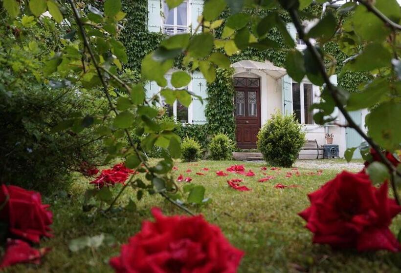 חדר סטנדרט, Presbytere