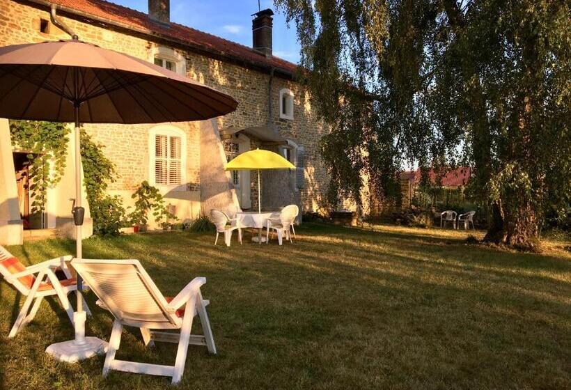 חדר סופריור, Presbytere