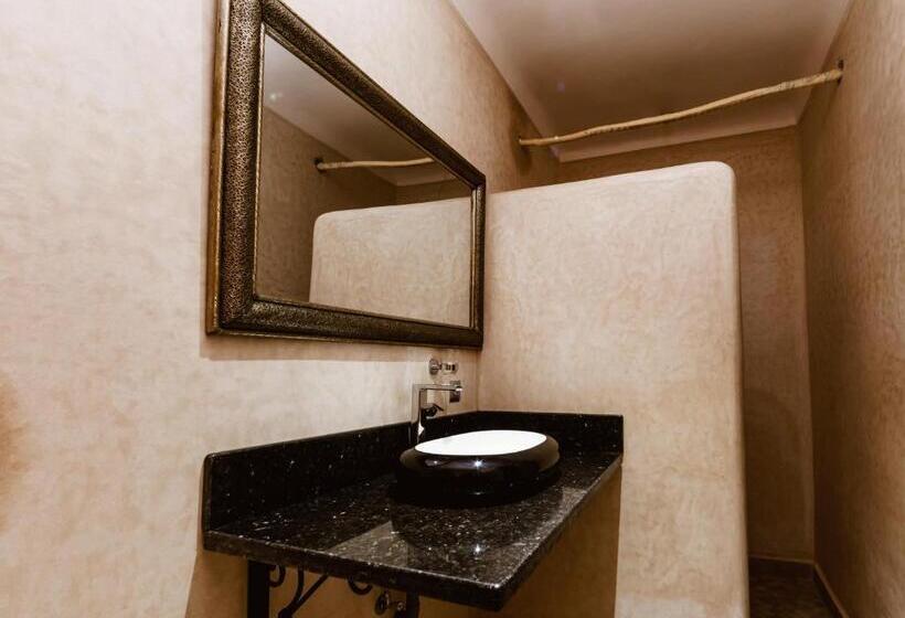 غرفة سوبيريور, Kasbah Alili