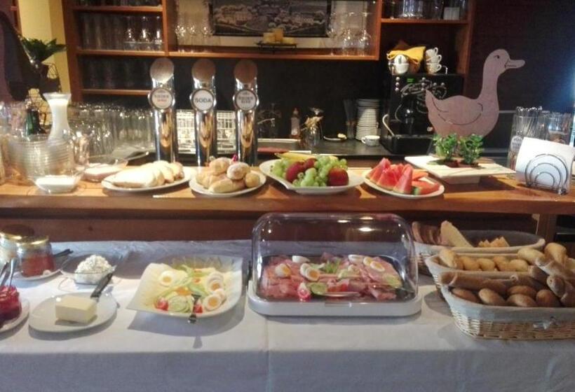 اتاق استاندارد, Schnatterhof