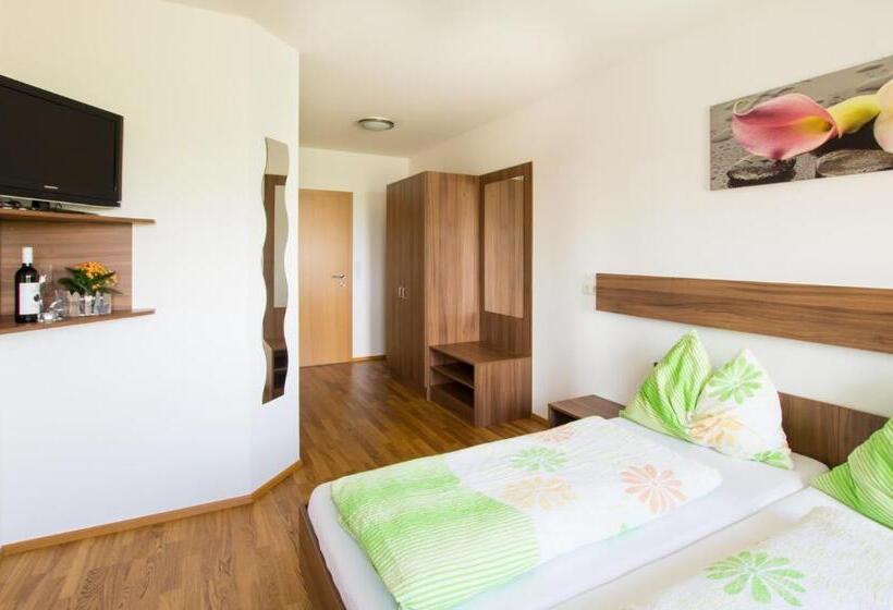 اتاق استاندارد, Schnatterhof