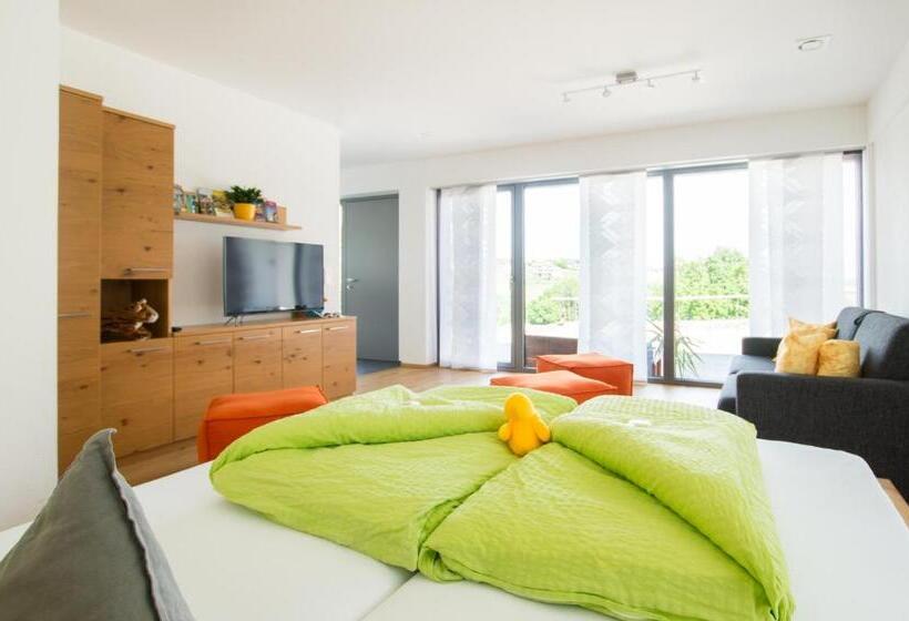 آپارتمان 1 خوابه همکف, Schnatterhof