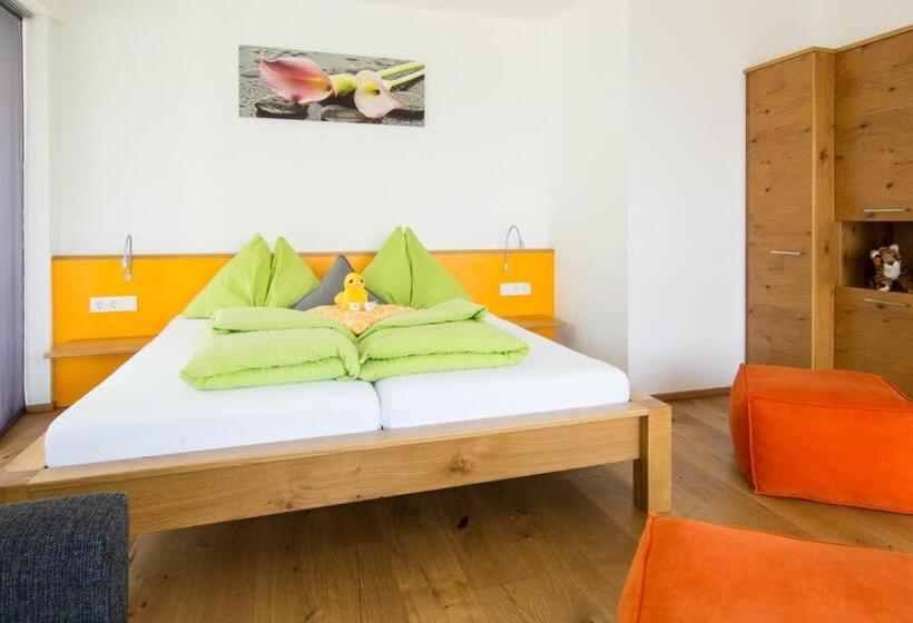 آپارتمان 1 خوابه همکف, Schnatterhof