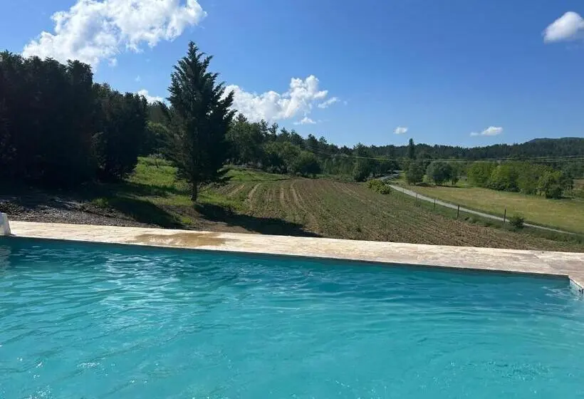シングルデラックスルーム, Domaine De Prefaissal