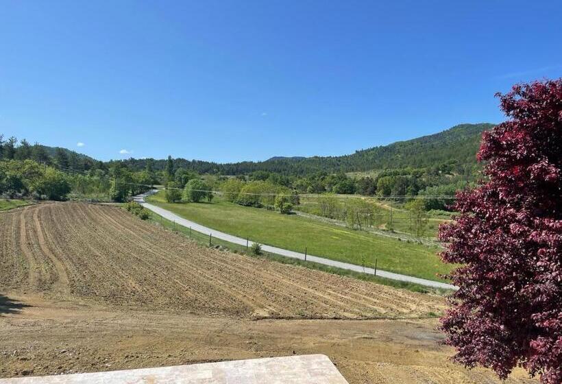 스탠다드 전망 룸, Domaine De Prefaissal