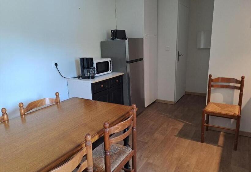 침실 1개 아파트, Domaine De Prefaissal