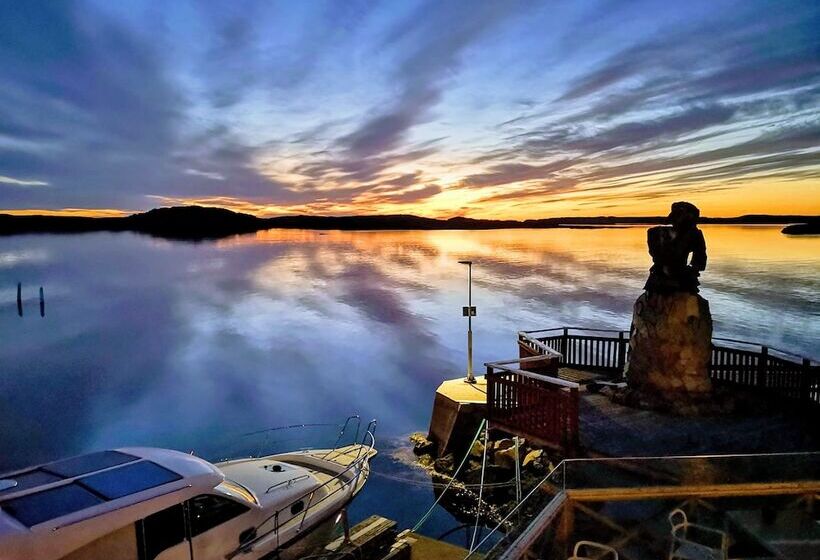 Семейный Номер Вид на Море, L Karingon