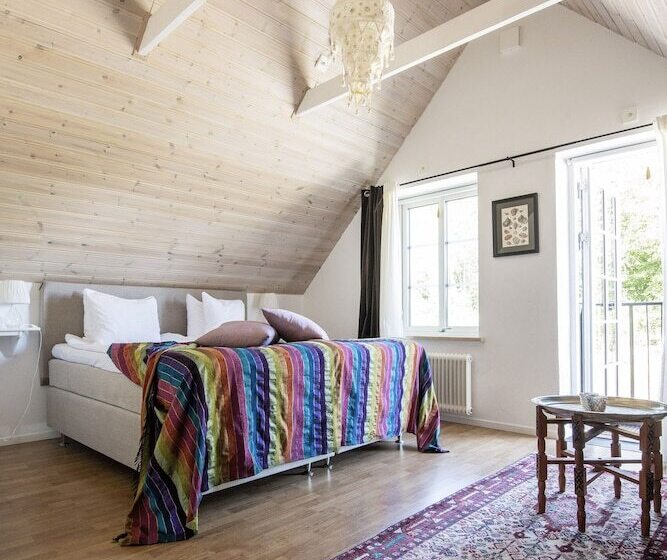 جناح عائلي, Villa Hasselbacken