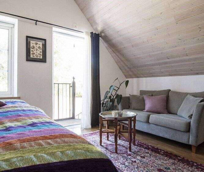 جناح عائلي, Villa Hasselbacken