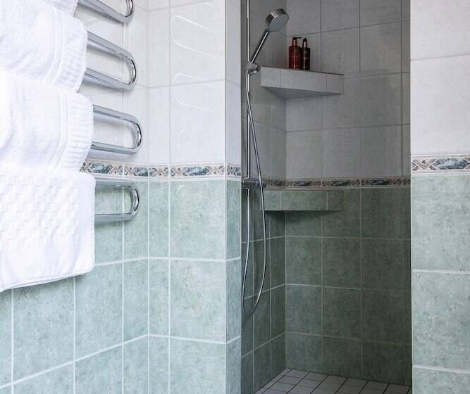 جناح عائلي, Villa Hasselbacken