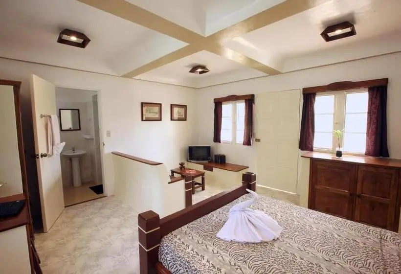 デラックスルーム, Guindulman Bay Tourist Inn