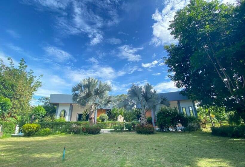 발코니가 있는 스위트, Ok Farm Resort