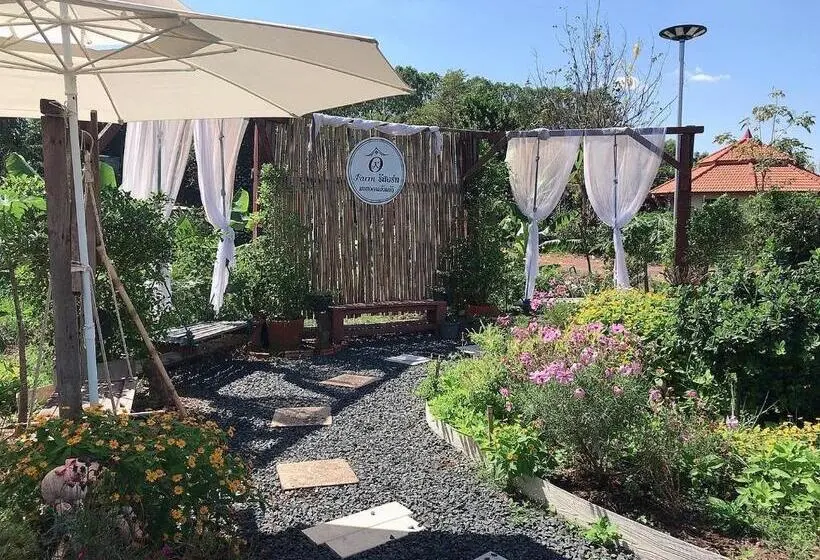 ガーデンビュースタンダードルーム, Ok Farm Resort