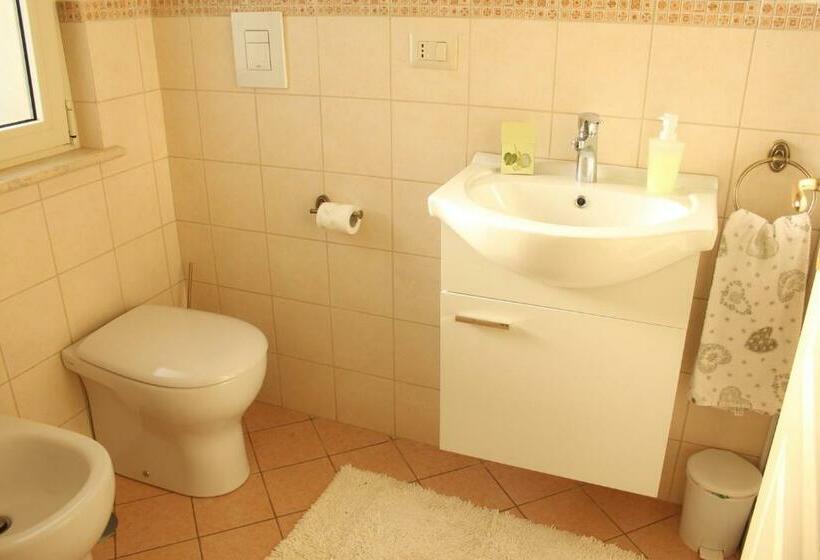 غرفة قياسية, B&b Il Falco E L'ulivo