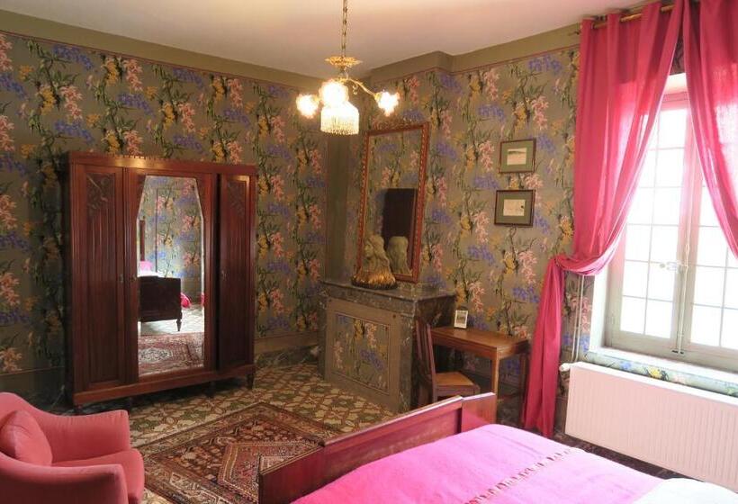 ガーデンビュースタンダードルーム, Château De Puichéric