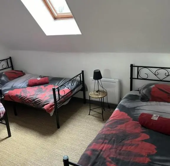 スタンダード5人部屋, Chambres D Hôte Du Domaine De La Reine Blanche