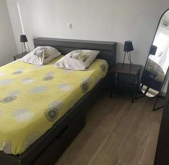 ２ベッドルームハウス, Chambres D Hôte Du Domaine De La Reine Blanche