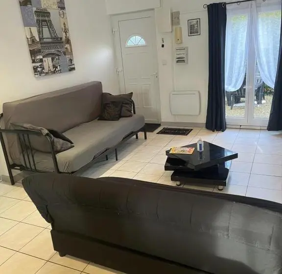 ２ベッドルームハウス, Chambres D Hôte Du Domaine De La Reine Blanche