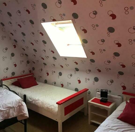 חדר סטנדרטי לחמישה אנשים, Chambres D Hôte Du Domaine De La Reine Blanche