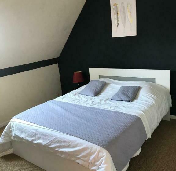 חדר סטנדרטי לחמישה אנשים, Chambres D Hôte Du Domaine De La Reine Blanche