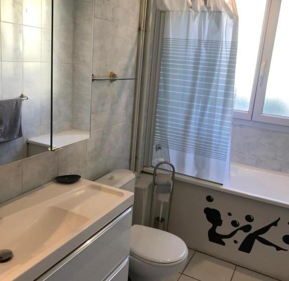 Дом 2 Спальни, Chambres D Hôte Du Domaine De La Reine Blanche