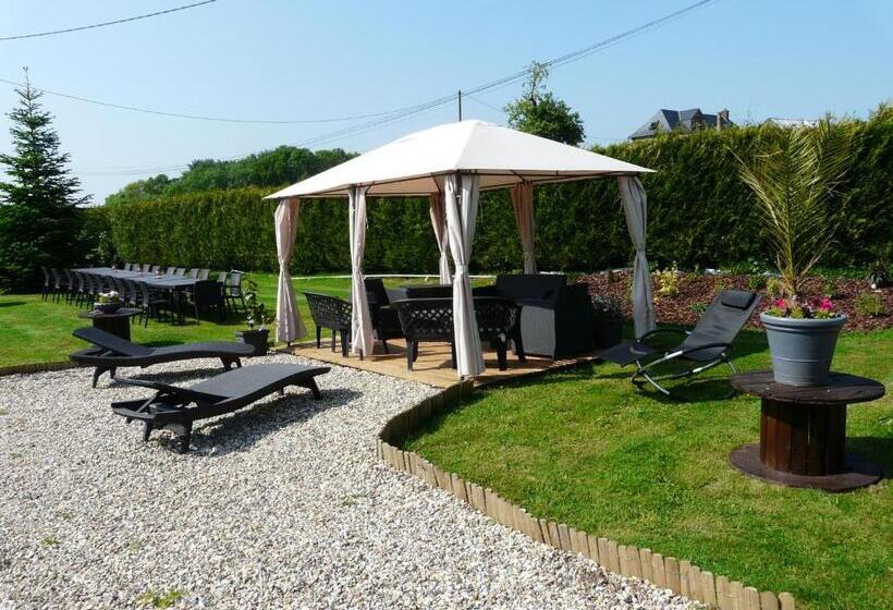 חדר סטנדרט לארבעה, Chambres D Hôte Du Domaine De La Reine Blanche