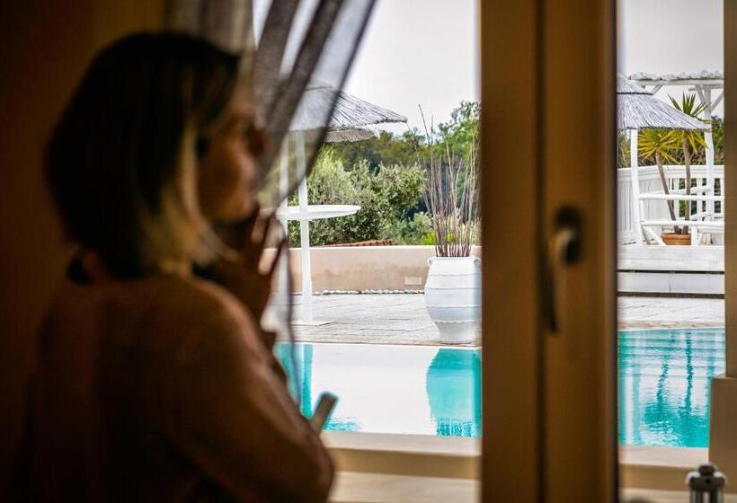 Swim-up suite, Morf Suites