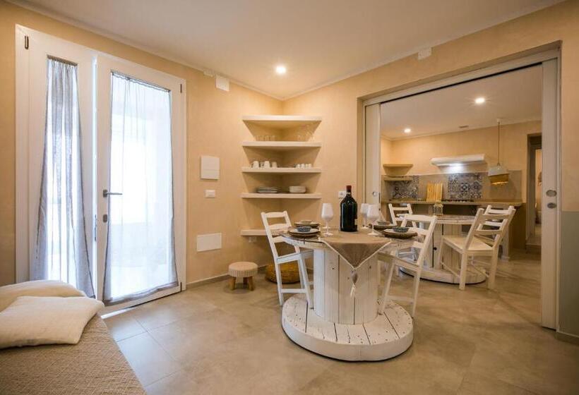 Swim-up suite, Morf Suites