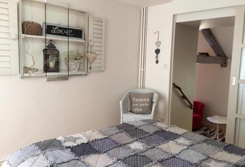 סוויטה, Avel West