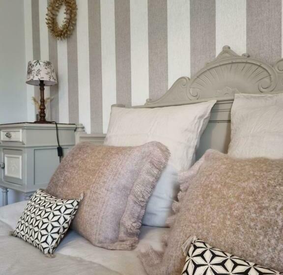 스위트 킹사이즈 침대, Les Chenes Rouges