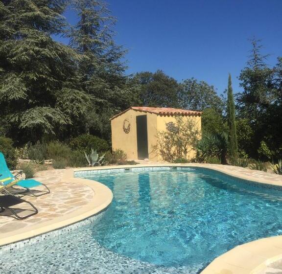 スイート(家族用), Mas Du Cadranier