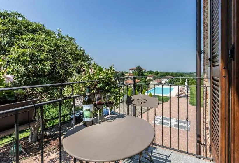 プールビュージュニアスイート, Alta Villa The Countryhouse Adults Only Boutique Bnb