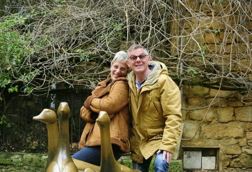 غرفة قياسية مطلّة علي الحديقة, Auberge Du Relais D Auniac Hotel Bar Restaurant Piscine