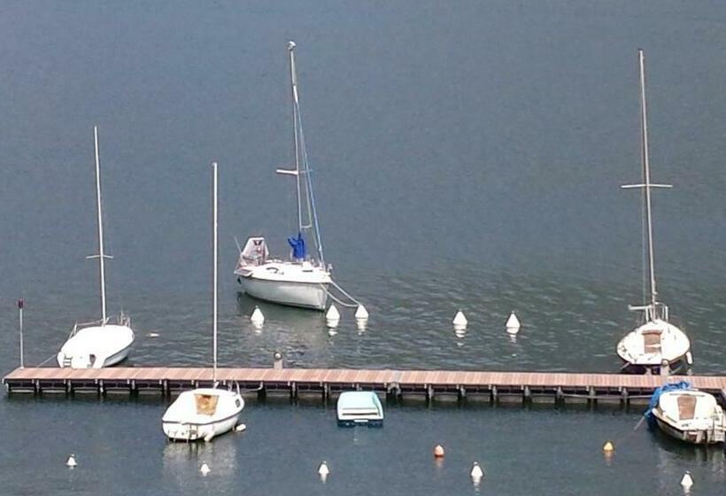 חדר סטנדרט נוף לאגם, Al Lago