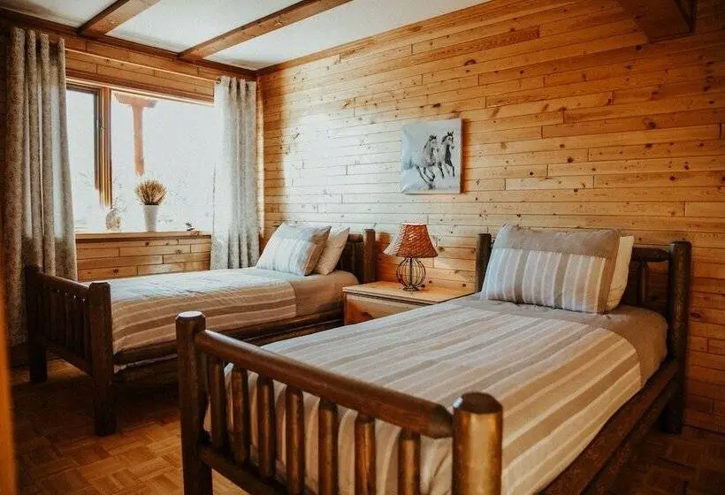 デラックスルーム, Big Creek Lodge Working Guest Ranch
