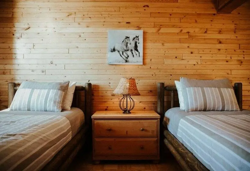 デラックスルーム, Big Creek Lodge Working Guest Ranch