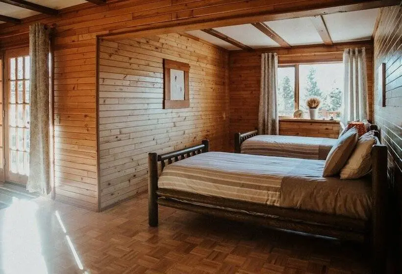 デラックスルーム, Big Creek Lodge Working Guest Ranch