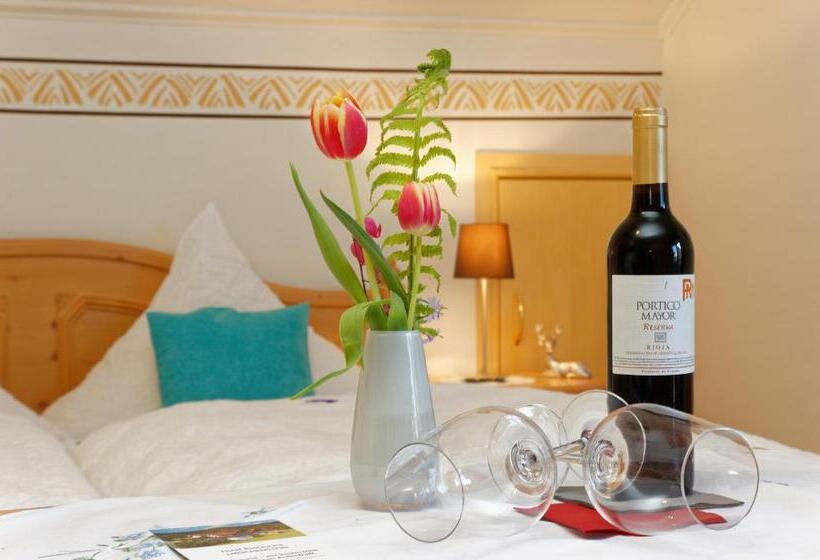 חדר קומפורט, Hirschenstein