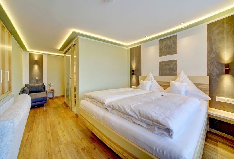 חדר קומפורט, Hirschenstein