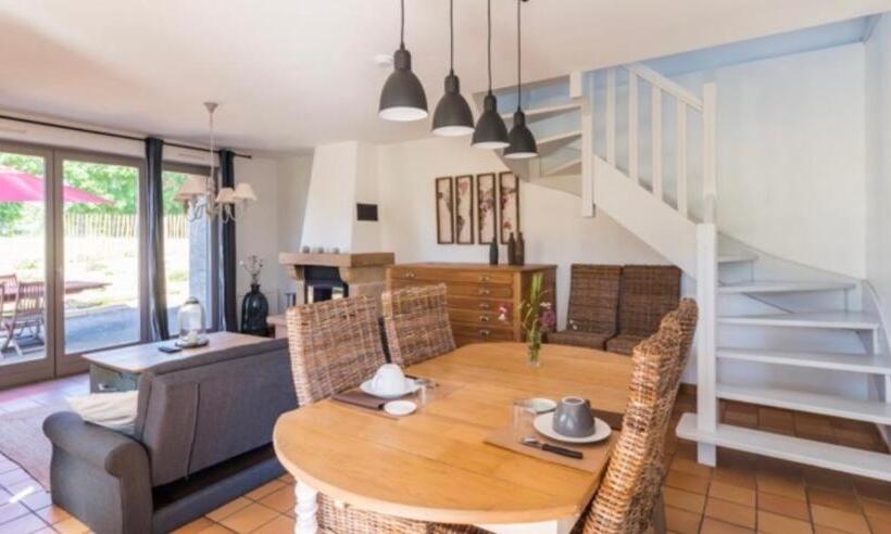 غرفة قياسية مع حمام خارجي, A L Orée Du Bois