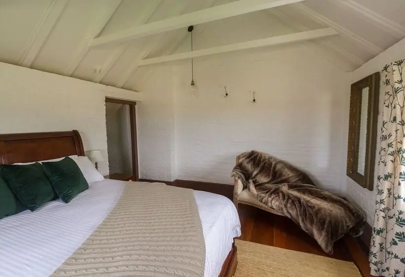 プレミアムスイート, The Barracks, Tocal