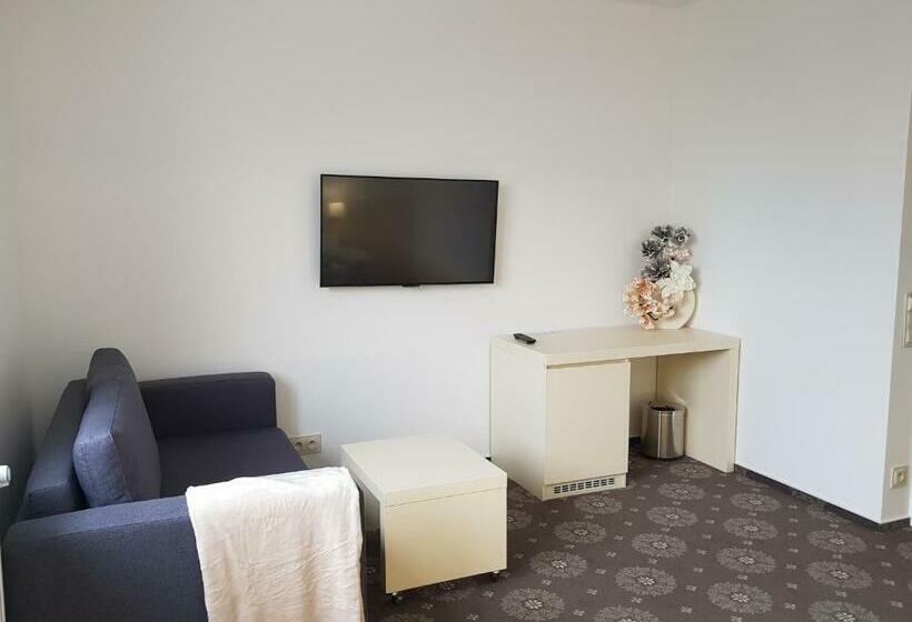 Pokój Standard, Chmelnice