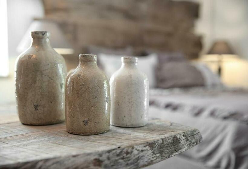 חדר סופריור, La Mandrélie